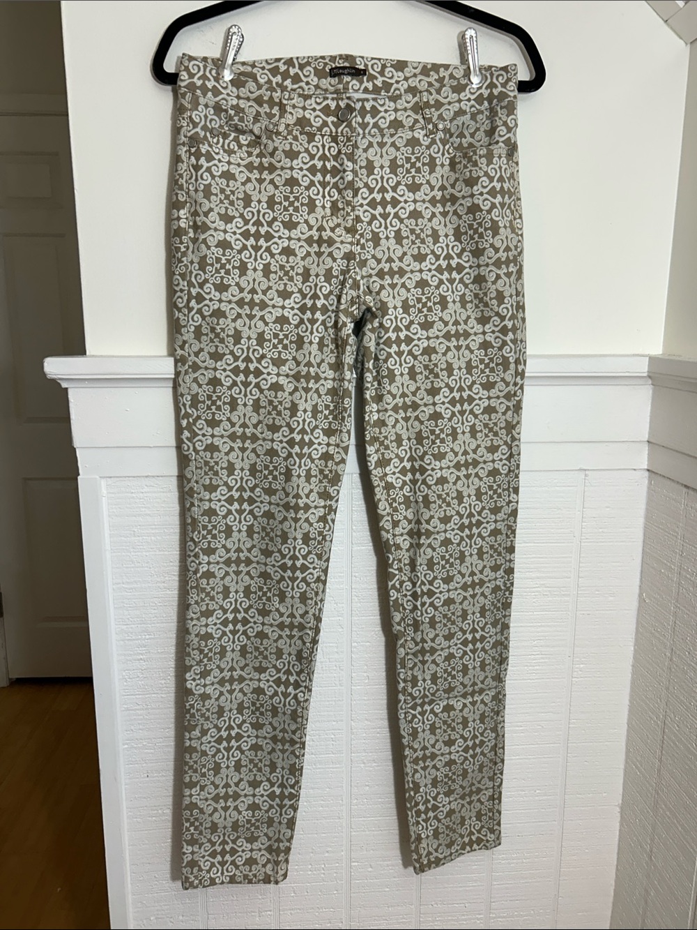 J McLaughlin Tan and White Patterned Stretch Pants size 4